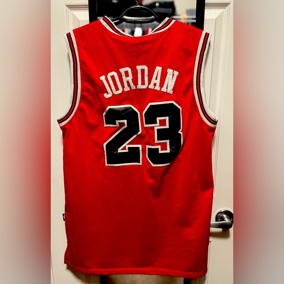 Jordan Other - Nike Chicago Bulls Michael Jordan #23 Jersey - SZ L